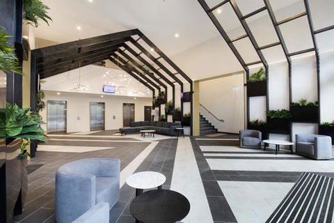 Abbotsford Playhouse Luxury Penthouse, Yarra Views, Double Parking - Maitland Accommodation 2