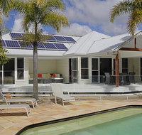 Abode  Byron - Maitland Accommodation