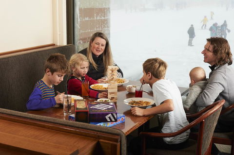 Abom Hotel - Maitland Accommodation 3