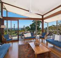 Above The Pass - Maitland Accommodation