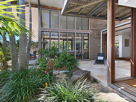 Above The Pass - Maitland Accommodation 2