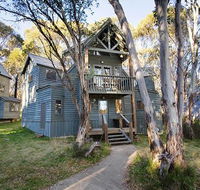 Absinthe - Maitland Accommodation