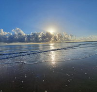 ABSOLUTE BEACH FRONT MACKAY - Comfort Resort Blue Pacific - Maitland Accommodation