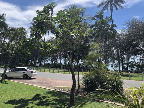 Absolute Beachfront - Maitland Accommodation 3