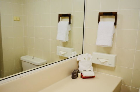 Acacia Court Hotel - Maitland Accommodation 3