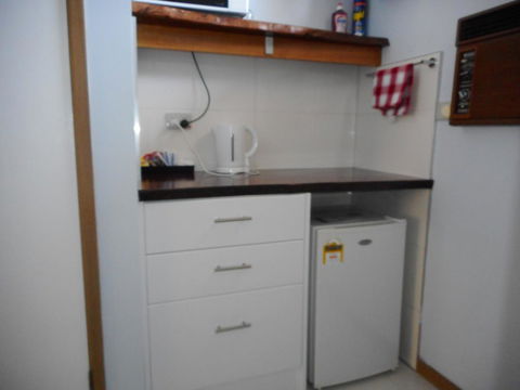 Acacia Rose Motor Inn - Maitland Accommodation 3