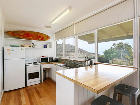 DROMANA BEACH SHACK - Maitland Accommodation 1