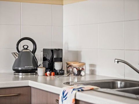 Eagle Bay Beach House - 300m To The Beach! - Maitland Accommodation 1