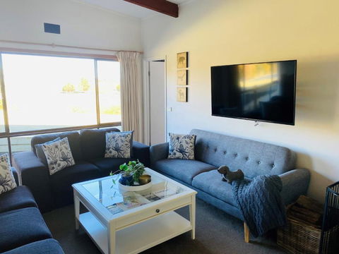 ELM Accommodation - Merrijig - Maitland Accommodation 4