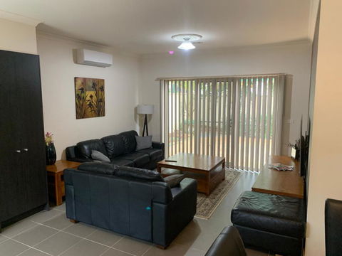 Elmsford Cottage - Maitland Accommodation 3