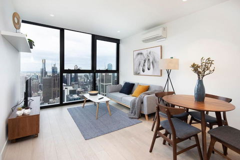 EQ Tower Modern Apartments Melbourne Central CBD - Maitland Accommodation 0
