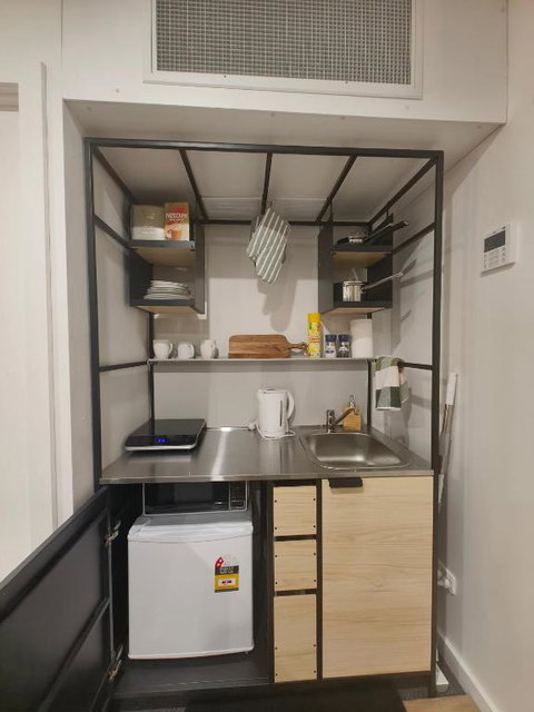 Entire Studio Apartment - Self Check-in - Maitland Accommodation 3