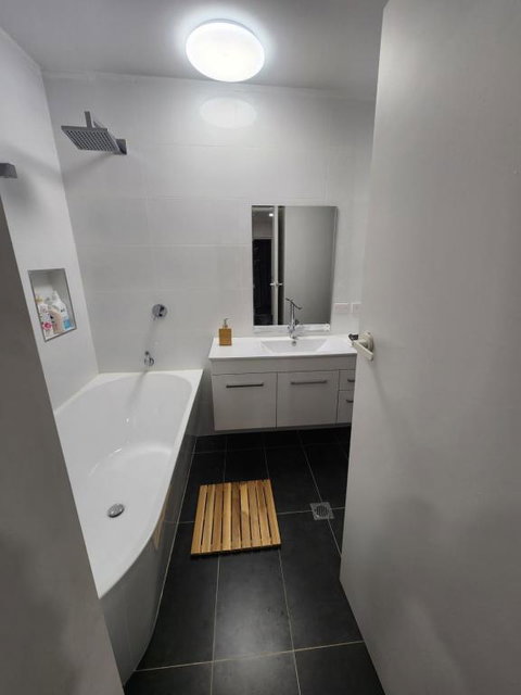 Entire Studio Apartment - Self Check-in - Maitland Accommodation 2