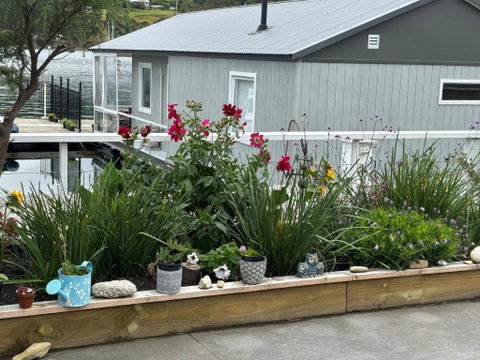 Elegant And Scenic Floating Boat House - Maitland Accommodation 2