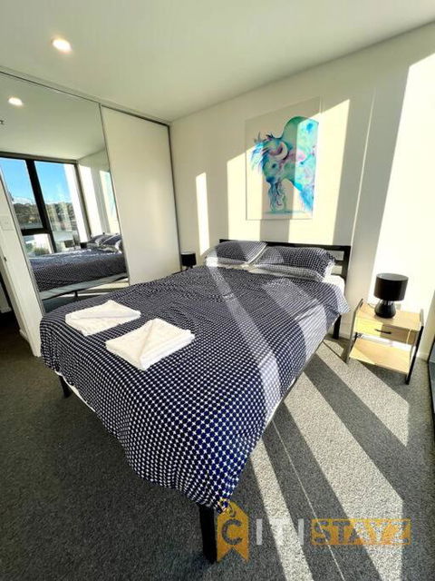 Fab In Phillip - 2bd 2bth Apt - Close To CBR Hospital - Maitland Accommodation 1