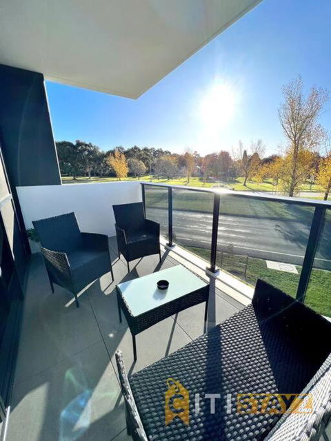 Fab In Phillip - 2bd 2bth Apt - Close To CBR Hospital - Maitland Accommodation 3