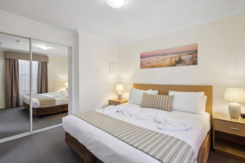 Fabulous Apt In Northbridge With Pool & WiFi - Maitland Accommodation 2
