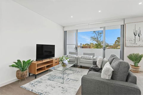 GLAD3 Gladesville Getaway Bright & Contemporary - Maitland Accommodation 0