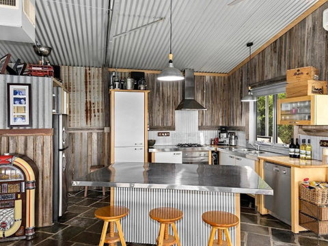 Golden Ash Grove Eco Farm - Maitland Accommodation 2