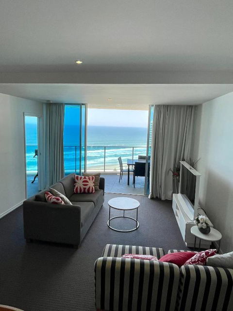 H Luxury Apartment At Surfers Paradise High Floor - Maitland Accommodation 4