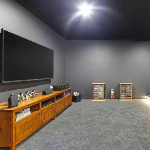 GOULBURN ALPACA FARM STAY - Maitland Accommodation 3