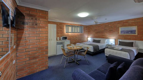 Gunsynd Motor Inn - Maitland Accommodation 0