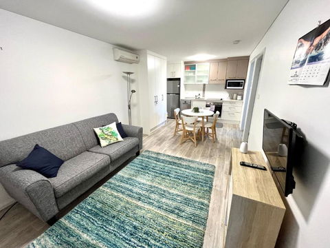 H2O Holiday Apartments - Unit 4 - Maitland Accommodation 1