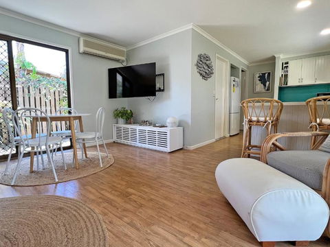 HAPPY DAZE - Maitland Accommodation 1