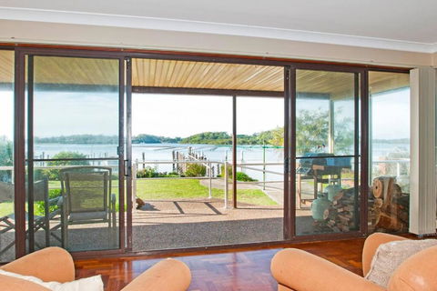 HAIS18G - Riverside Delight - Maitland Accommodation 3
