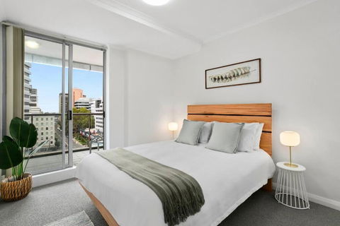HELP1 - Chatswood Charm Central Apartment Near Station - Maitland Accommodation 2