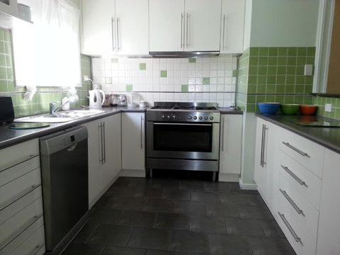 HEALESVILLE GETAWAY - Maitland Accommodation 2