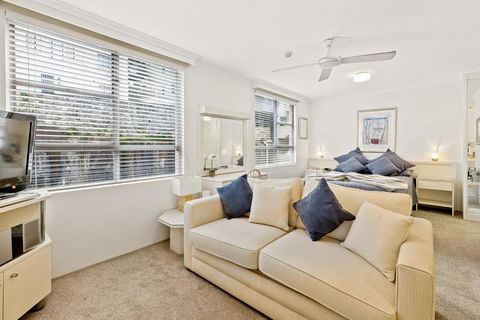 HENRY12 Self- Catering - Maitland Accommodation 1