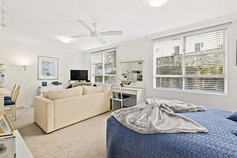 HENRY12 Self- Catering - Maitland Accommodation 2