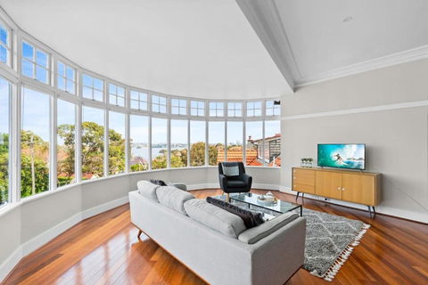 Huge Harbour View Apartment In Historic Home - Maitland Accommodation 1