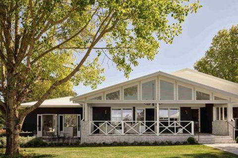 Isca House, Exeter, NSW - Maitland Accommodation 1