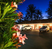 Akuna Motor Inn and Apartments - Maitland Accommodation