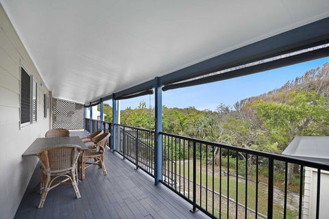 Allamanda Sands - 23 Oriole Avenue - Maitland Accommodation 3