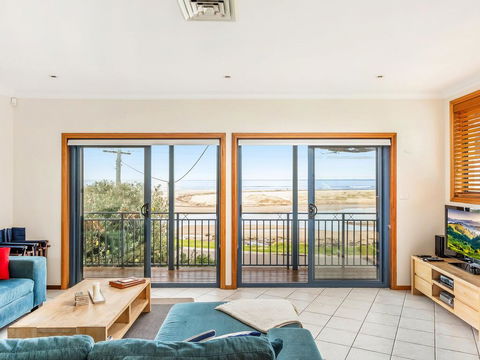 Allure - On Seven Mile Beach Gerroa - Maitland Accommodation 2