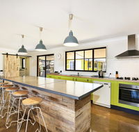 Aloha - Pet  Family Friendly - 10 Min Walk to Beach - Maitland Accommodation