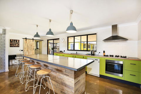 Aloha - Pet & Family Friendly - 10 Min Walk To Beach - Maitland Accommodation 0
