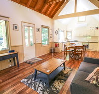 Alpine Arnica Cottage 1 - Maitland Accommodation