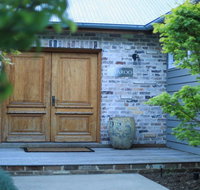 Amaroo - modern luxurious and chic - Maitland Accommodation