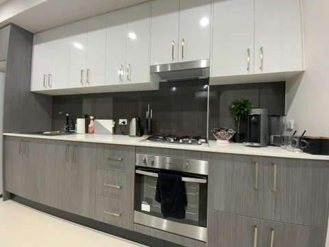 Amazing New Apartment Penrith, Prime Location - Maitland Accommodation 3