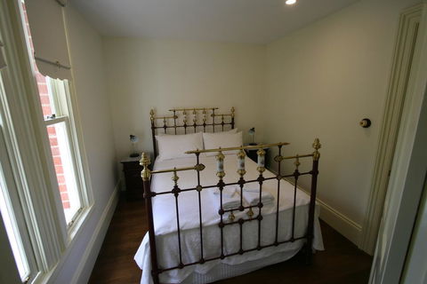 Annies Garden Cottage - Maitland Accommodation 2