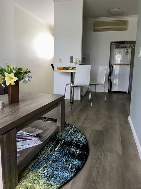 Apartment In 4,  Resort - Pool Views - Great Location - Maitland Accommodation 3