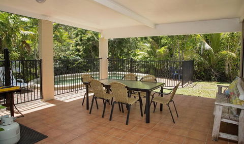 Apollo Jewel Beachfront Apartments - Maitland Accommodation 2