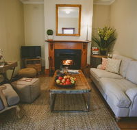Apple Cottage Orange NSW - Maitland Accommodation