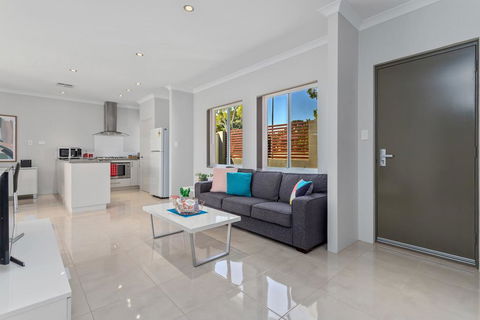 Ardross Short Stays - Maitland Accommodation 2