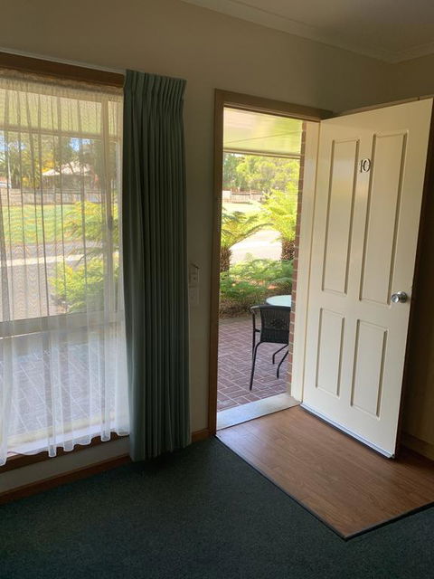 Arthur Phillip Motor Inn - Maitland Accommodation 1