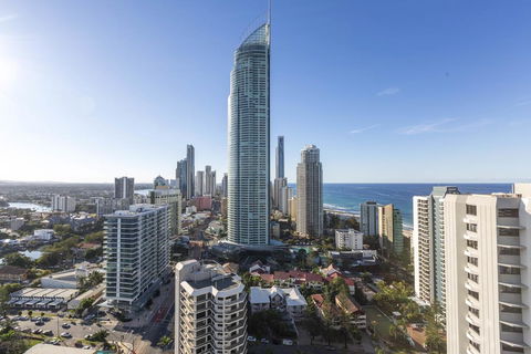 Artique Surfers Paradise - Official - Maitland Accommodation 1